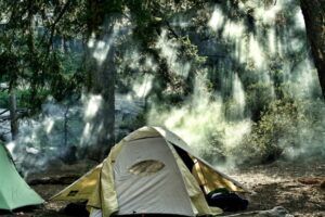 tent by Andrew Scofield via Unsplash